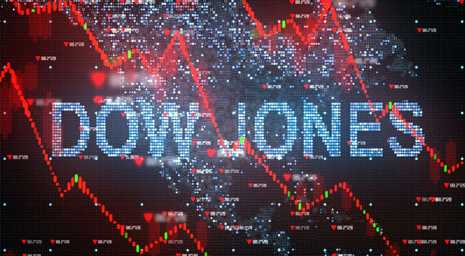 Dow Jones cae abruptamente 500 puntos al aumentar la preocupación por el imperio económico del coronavirus