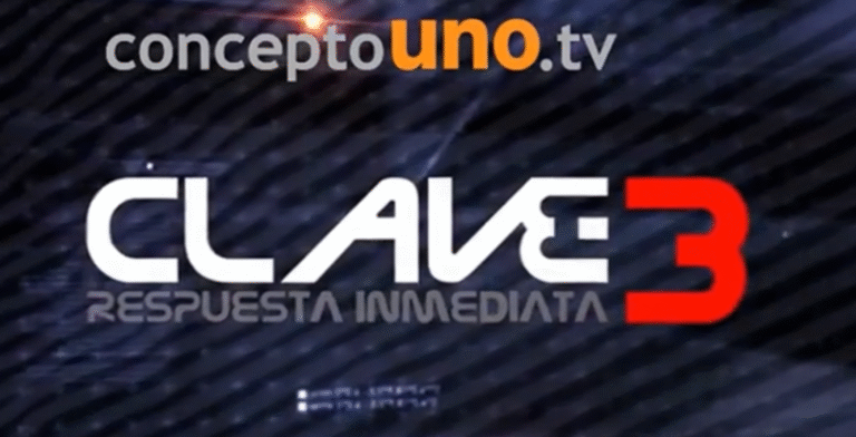 Una mujer policía contra dos delincuentes