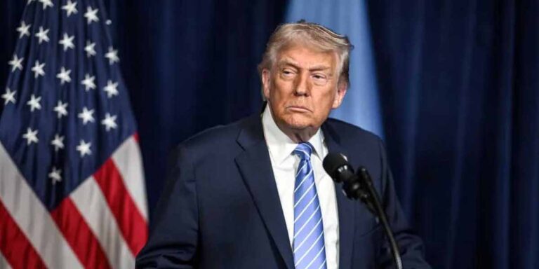 Presume Donald Trump “control completo” sobre el Estrecho de Ormuz