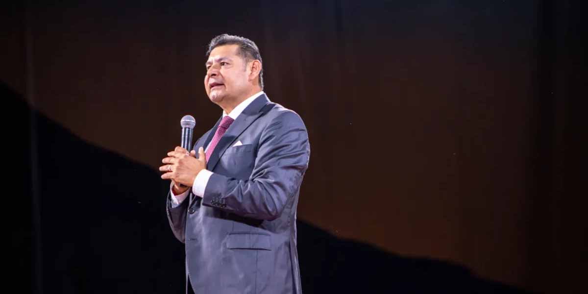 El futuro de Puebla se construye con resultados y de la mano del pueblo: Armenta Mier